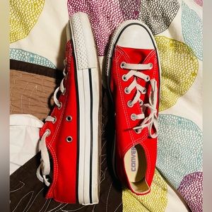 Almost new red Converse